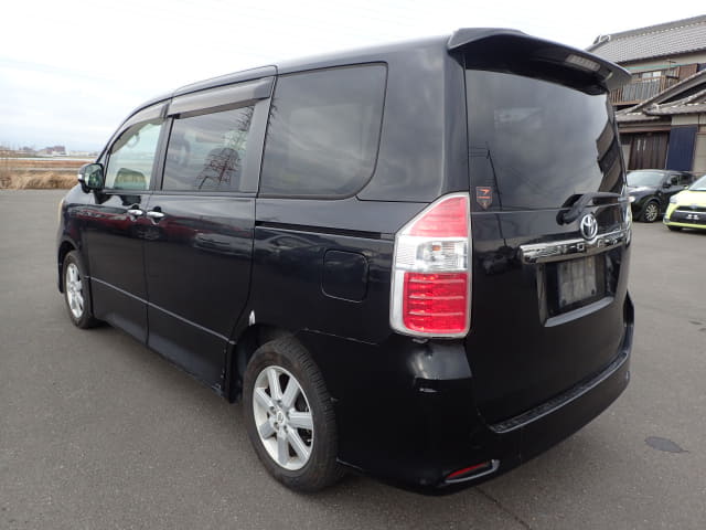 2008 TOYOTA Noah