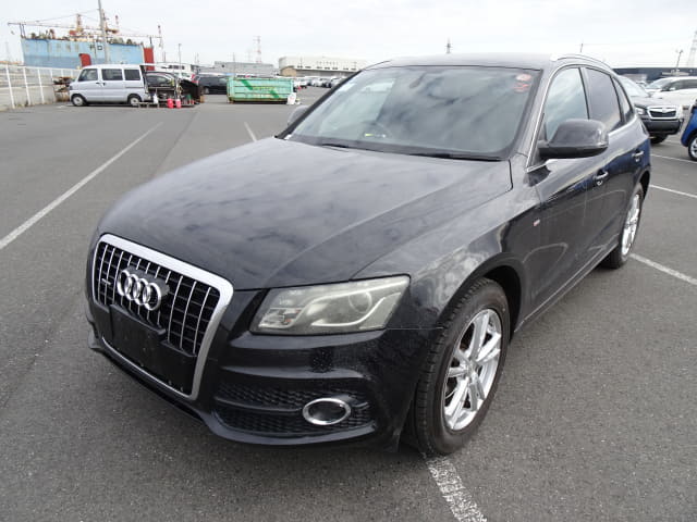 2011 AUDI Q5