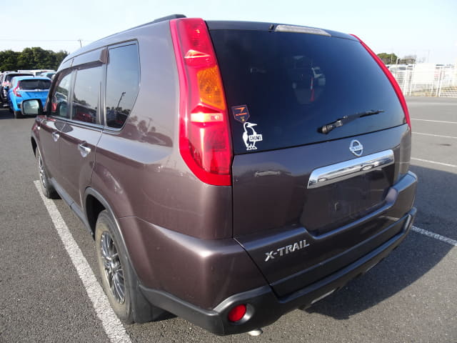2010 NISSAN X-Trail