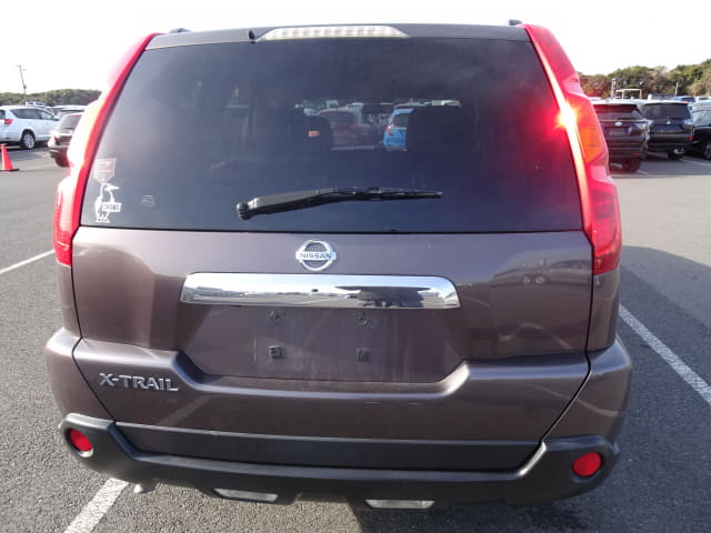 2010 NISSAN X-Trail
