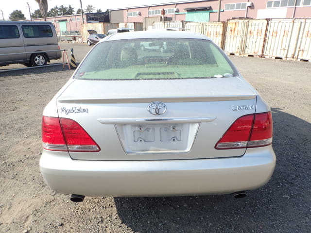2004 TOYOTA Crown