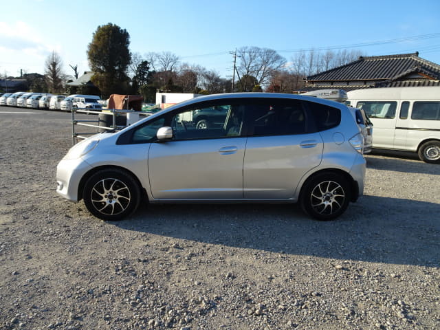 2011 HONDA Fit Hybrid