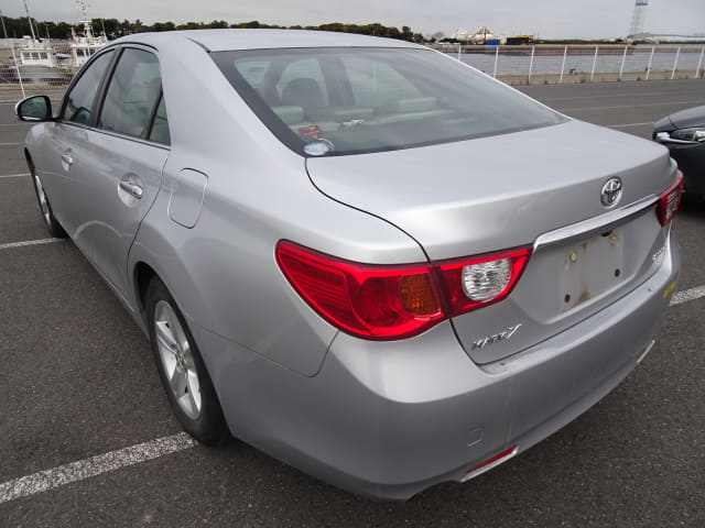 2010 TOYOTA Mark X