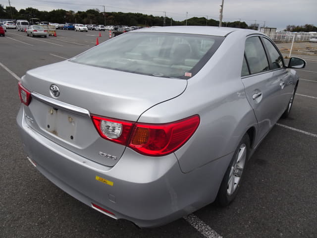 2010 TOYOTA Mark X