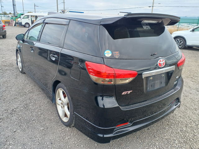 2010 TOYOTA Wish