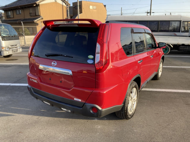 2011 NISSAN X-Trail