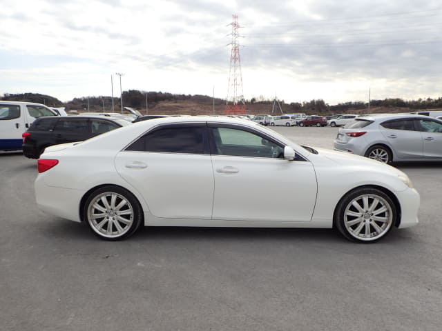 2010 TOYOTA Mark X