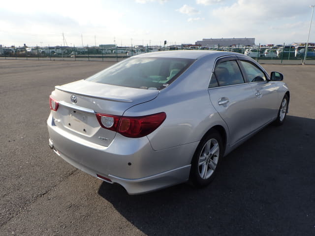2010 TOYOTA Mark X