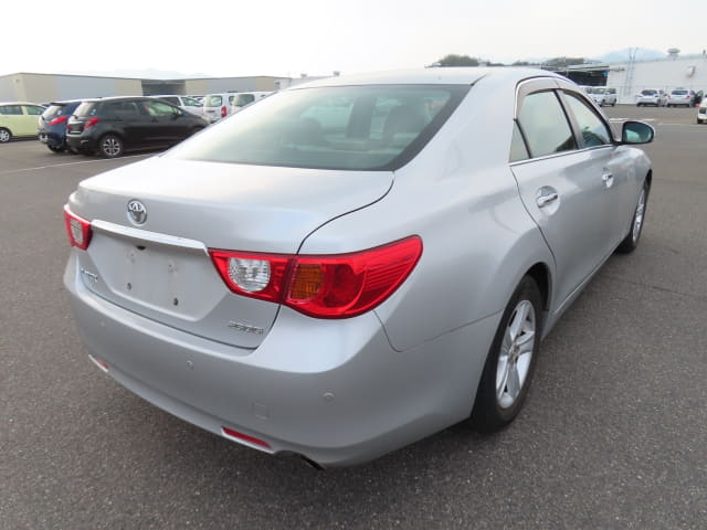 2010 TOYOTA Mark X