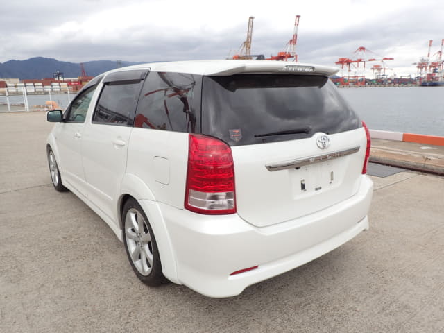 2006 TOYOTA Wish