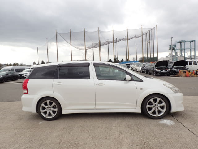 2006 TOYOTA Wish