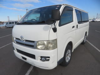 2006 TOYOTA Regiusace Van