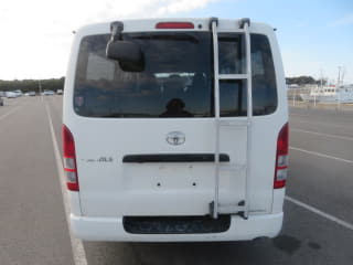 2006 TOYOTA Regiusace Van
