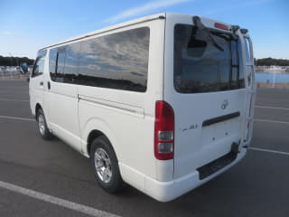 2006 TOYOTA Regiusace Van