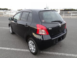 2005 TOYOTA Vitz