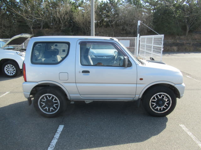 2002 SUZUKI Jimny