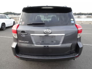 2011 TOYOTA Vanguard