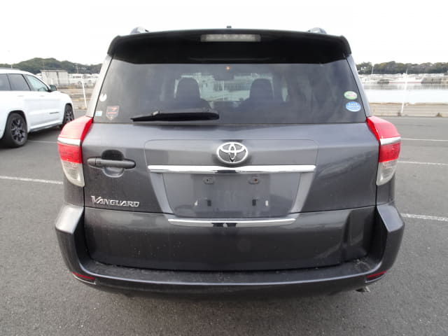 2011 TOYOTA Vanguard