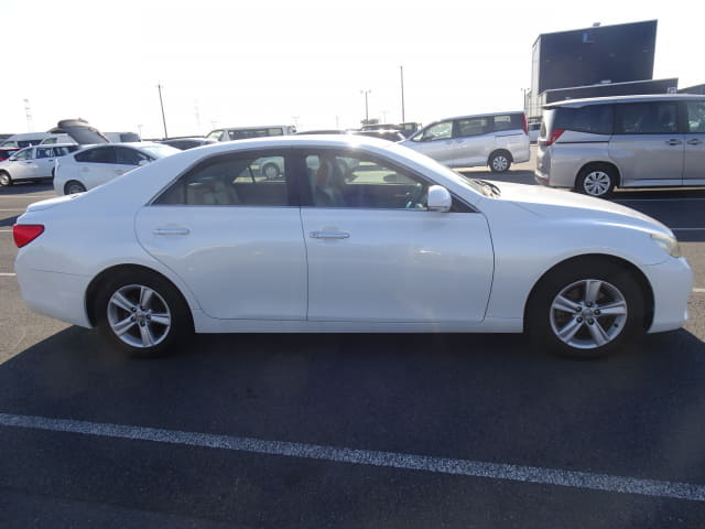 2010 TOYOTA Mark X
