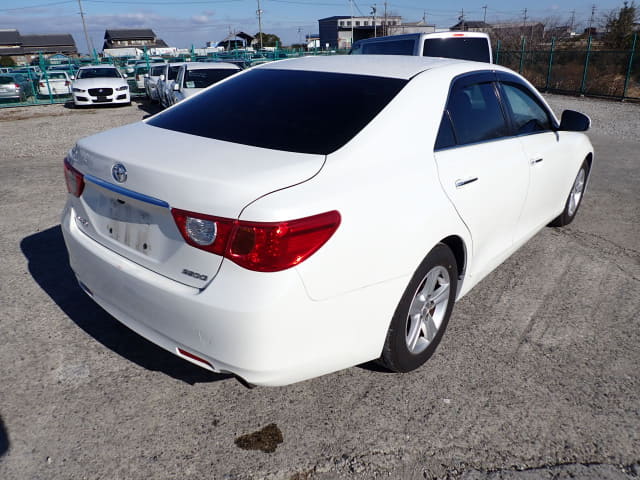 2010 TOYOTA Mark X