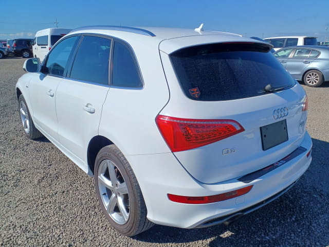 2010 AUDI Q5