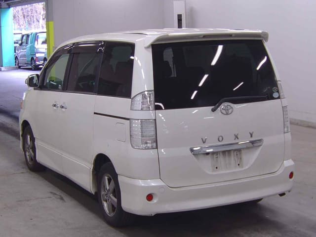 TOYOTA Voxy thumbnail 50