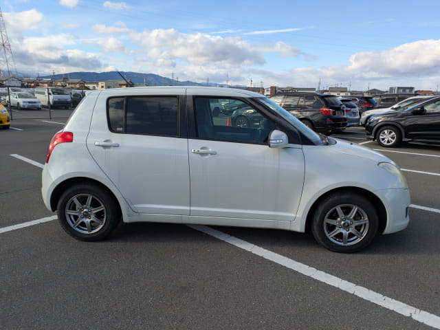 2009 SUZUKI Swift