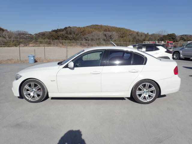 2011 BMW 3 Series