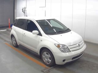 2002 TOYOTA IST