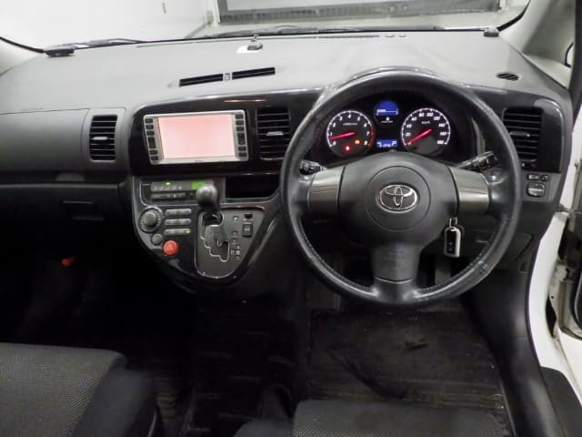 2005 TOYOTA Wish