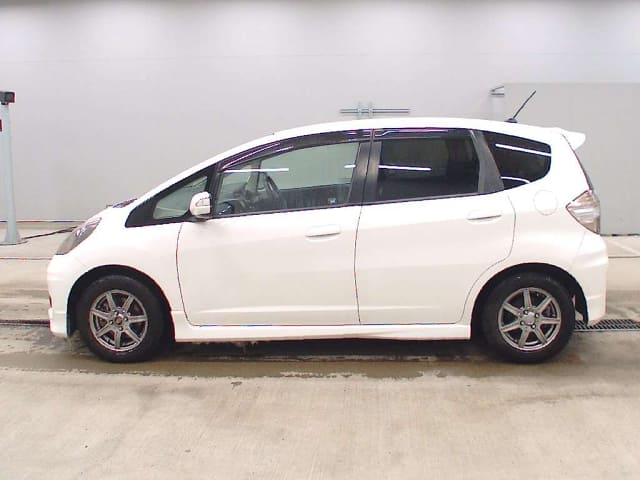 2010 HONDA Fit