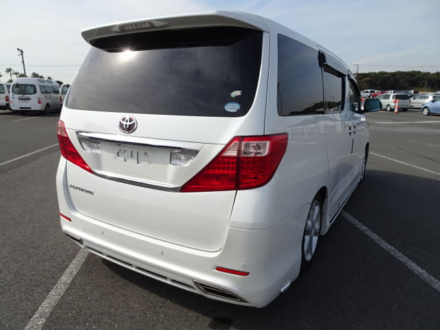2009 TOYOTA Alphard