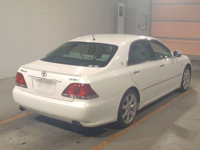 2005 TOYOTA Crown
