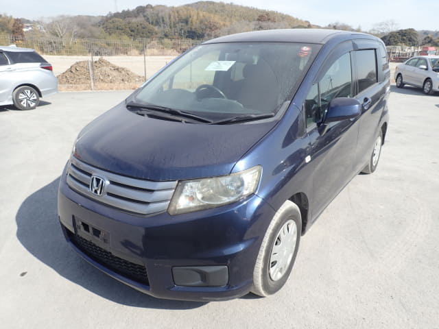 2010 HONDA Freed Spike