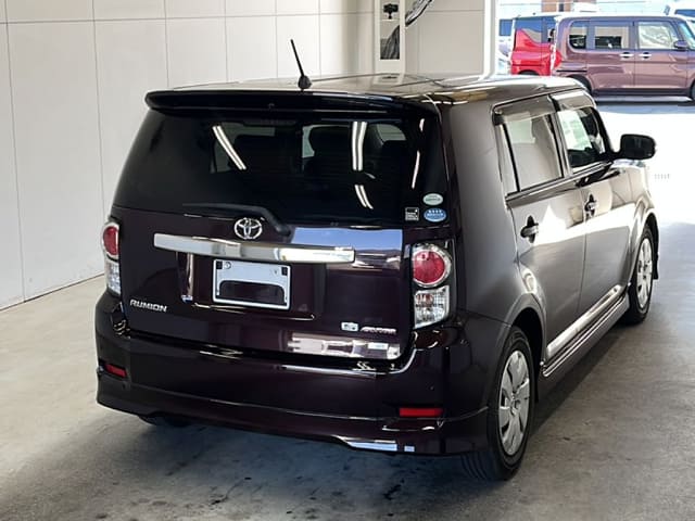 2010 TOYOTA Corolla Rumion