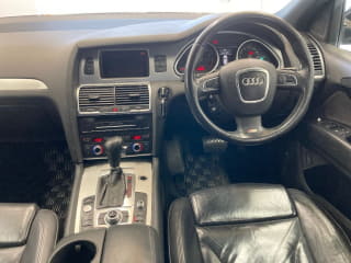 2011 AUDI Q7