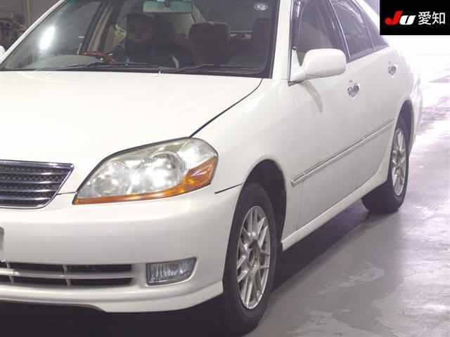 2004 TOYOTA Mark II