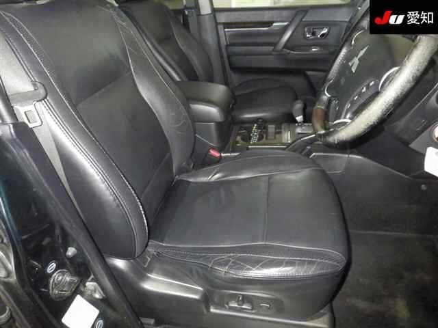 2011 MITSUBISHI Pajero