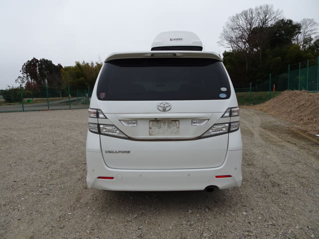2011 TOYOTA Vellfire