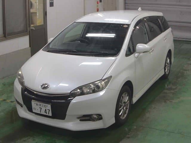 TOYOTA Wish]
