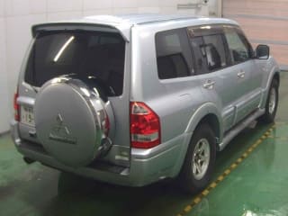 2005 MITSUBISHI Pajero