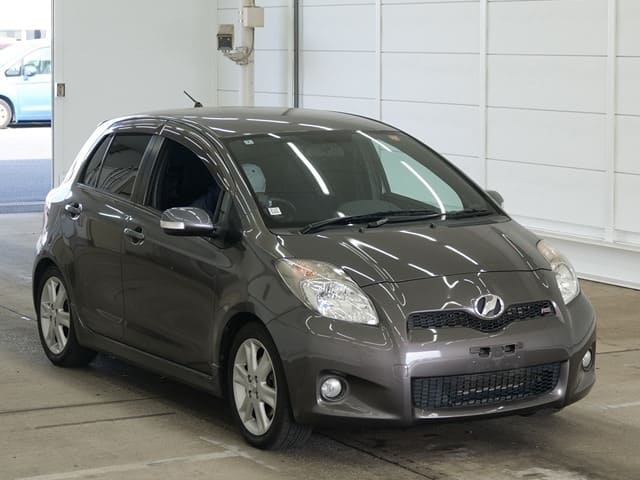 2008 TOYOTA Vitz