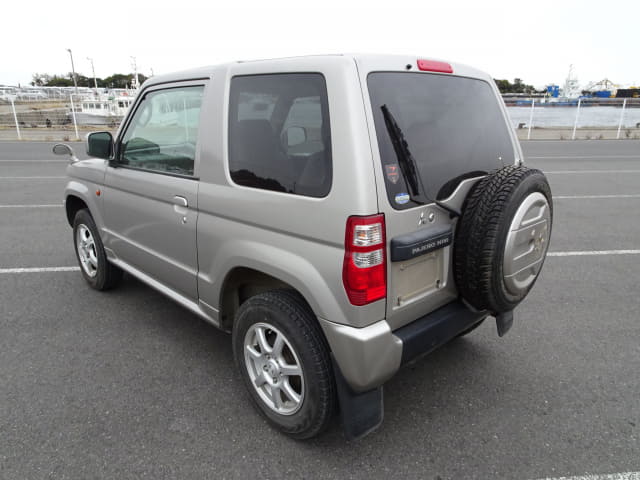 2005 MITSUBISHI Pajero Mini