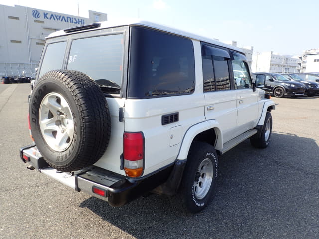 2003 TOYOTA Land Cruiser