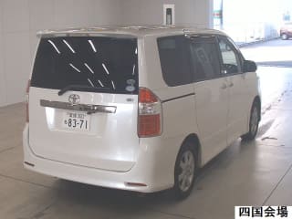 2008 TOYOTA Noah