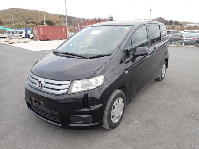 HONDA Freed Spike