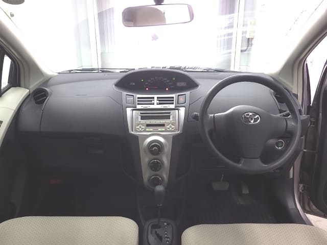 2007 TOYOTA Vitz