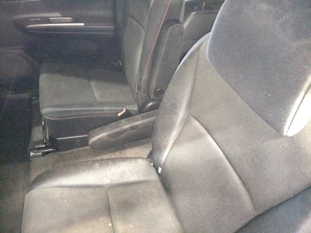 TOYOTA Wish thumbnail 4