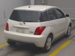 2005 TOYOTA IST