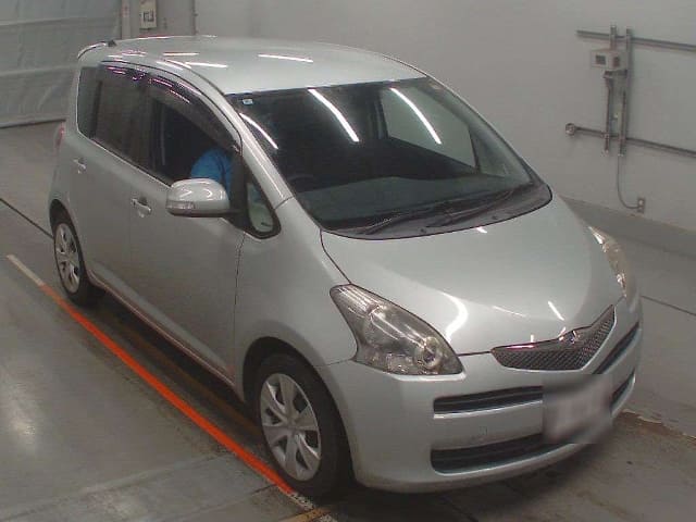 2010 TOYOTA Ractis